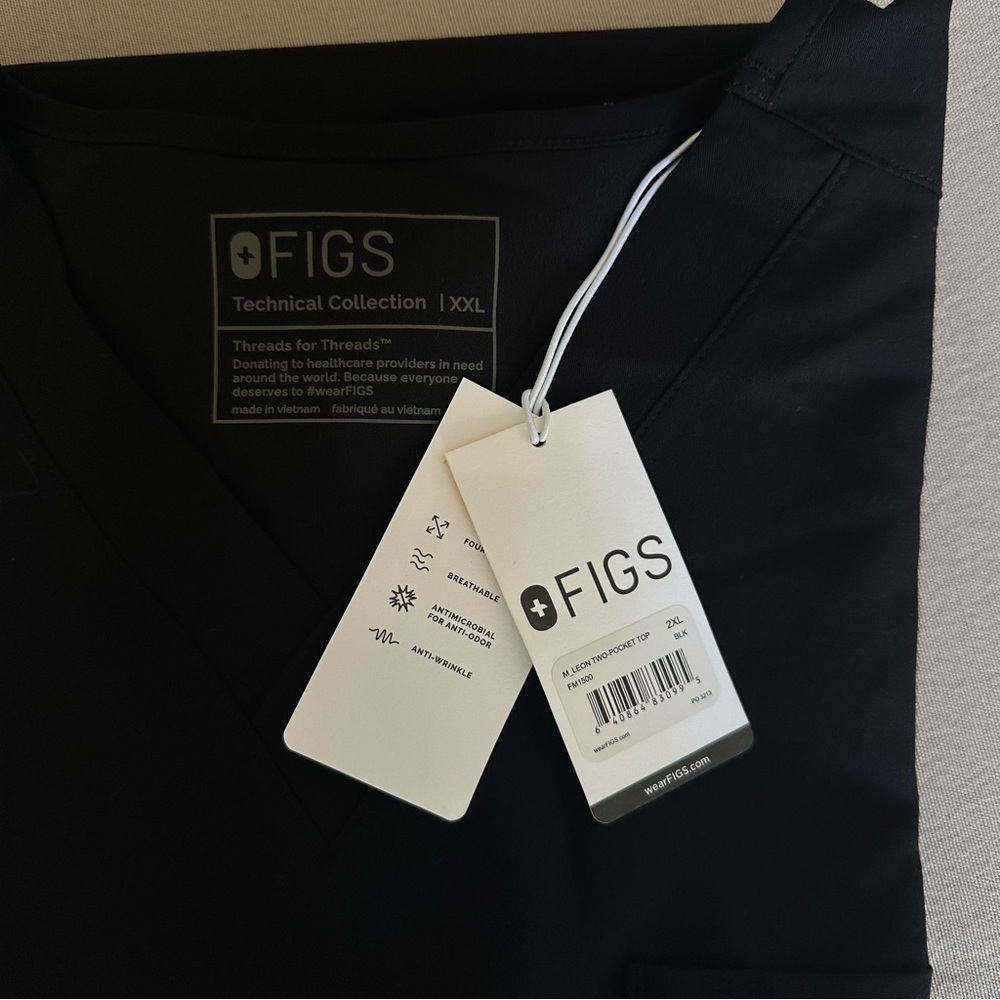 FIGS Leon Men’s Black Scrub Top BNWT - Picture 7 of 7